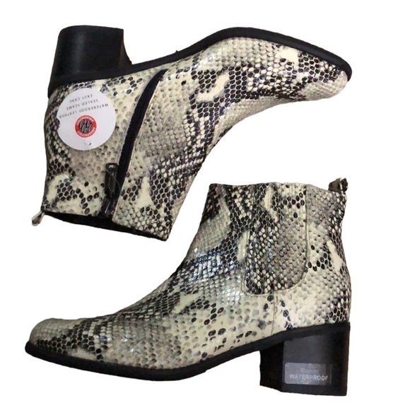 Blondo Waterproof Leather Snakeskin Print Ankle Boot 7 NWT - Picture 16 of 16